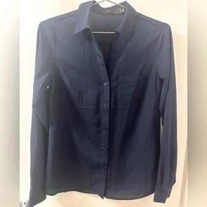 LIKE NEW The Limited Women’s Navy Blue Long Sleeve Button Down Blouse